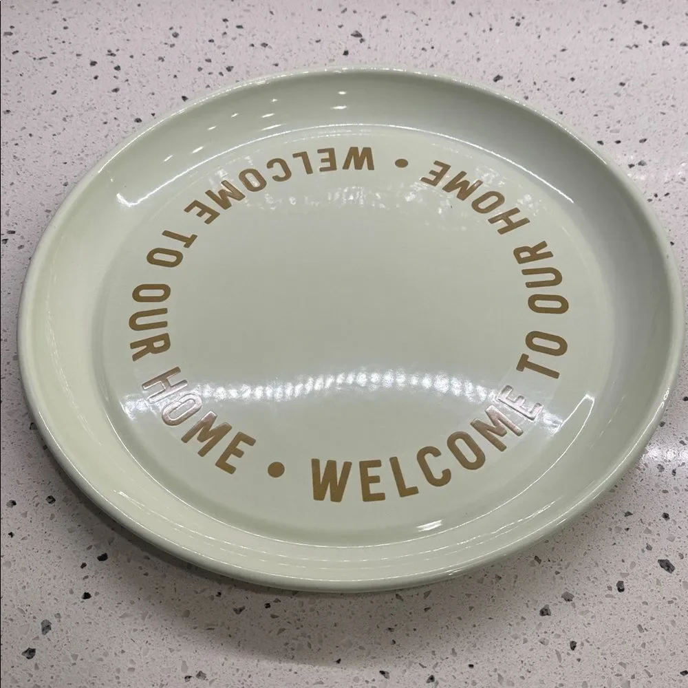 Creative Co-Op Round Enamel Tin Tray Mint Green Welcome to our home 14.5” NWT